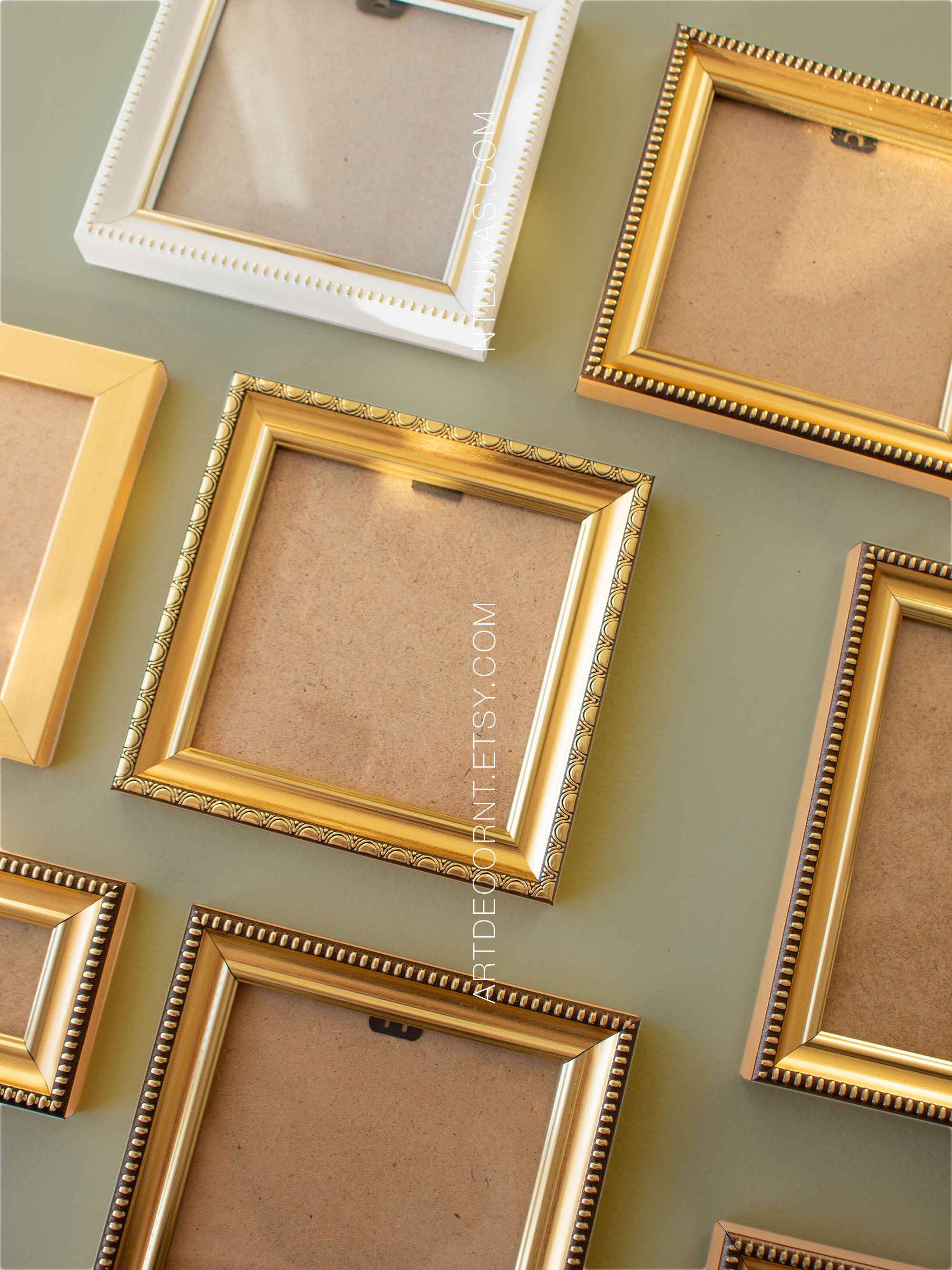 Small 4x4 Art Frame: Miniature Painting Display